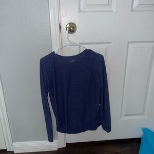 Old Navy sleek workout long sleeve